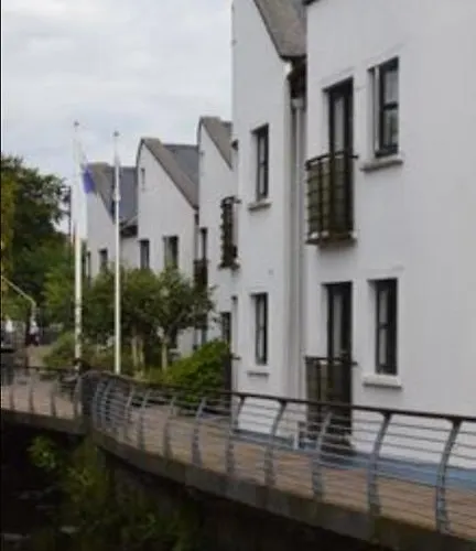 Riverside Lägenhet *