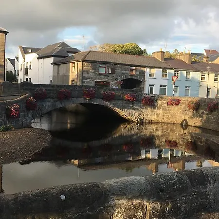Riverside Lejlighed *